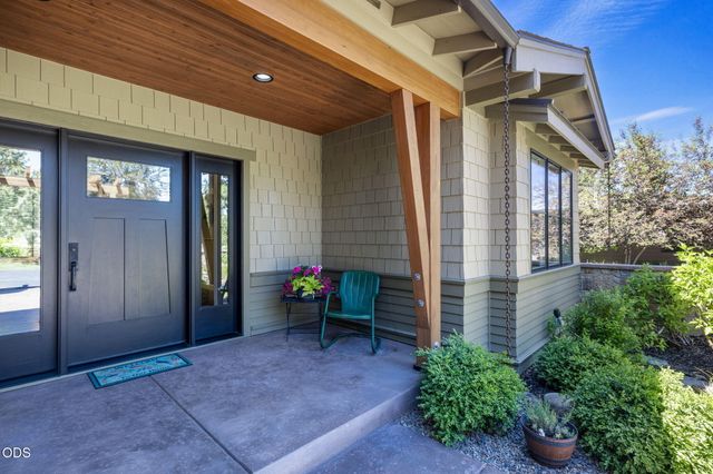 61525 Meeks Trail, Bend, OR 97702