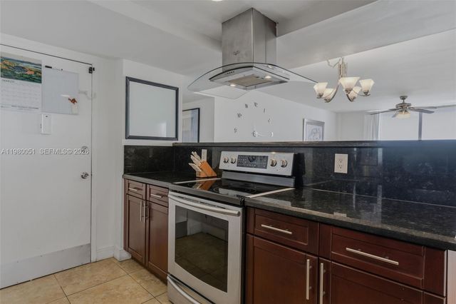 2841 NE 163rd Street 802, North Miami Beach, FL 33160