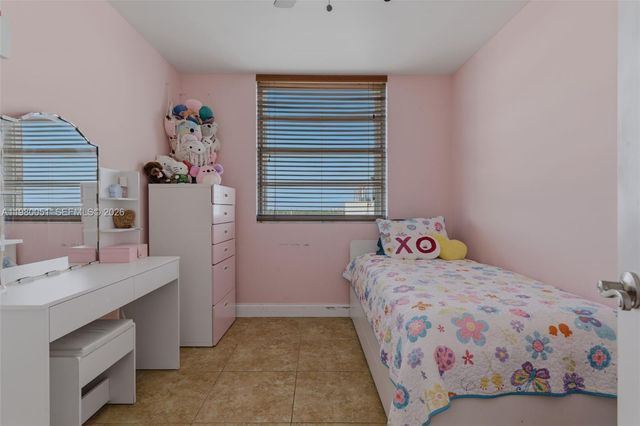 2841 NE 163rd Street 802, North Miami Beach, FL 33160