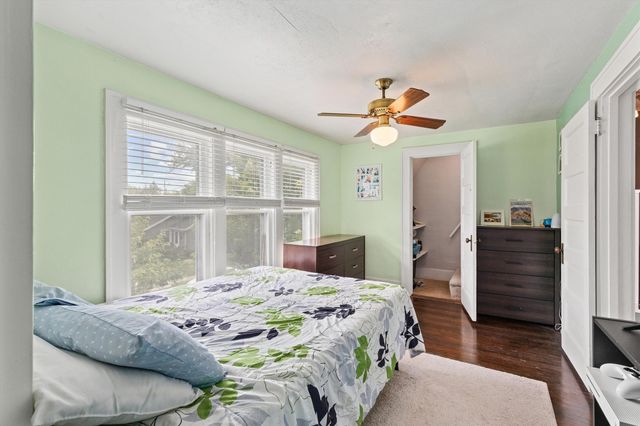931 40th Place, Des Moines, IA 50312