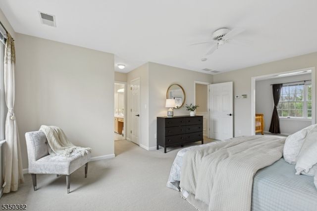 7 Sun Valley Way, Washington Twp., NJ 07853