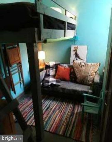 521 MOUNTAIN STREET, Philadelphia, PA 19148