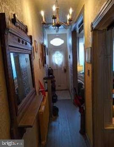 521 MOUNTAIN STREET, Philadelphia, PA 19148