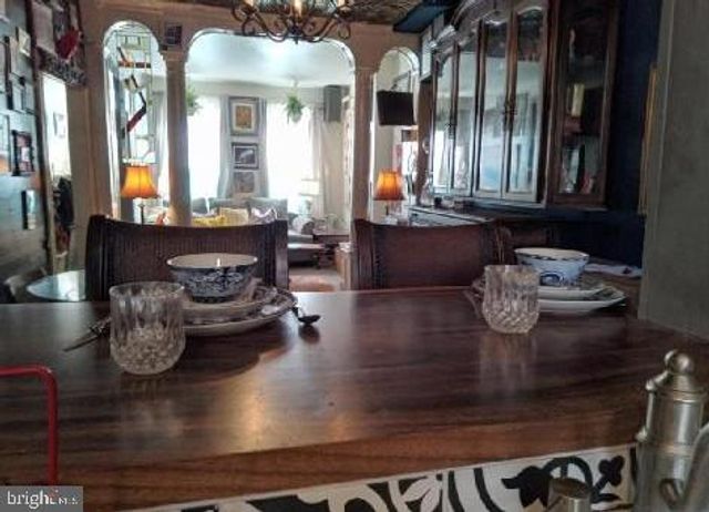 521 MOUNTAIN STREET, Philadelphia, PA 19148