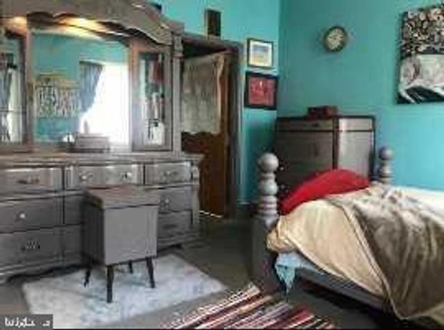 521 MOUNTAIN STREET, Philadelphia, PA 19148