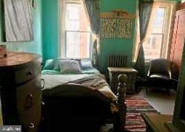 521 MOUNTAIN STREET, Philadelphia, PA 19148