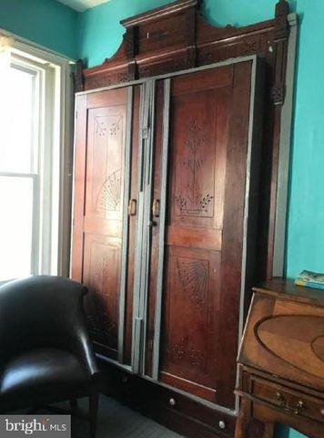 521 MOUNTAIN STREET, Philadelphia, PA 19148