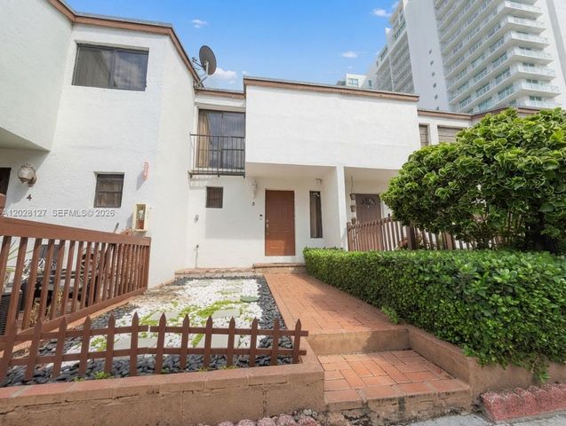 1901 S River Drive 5A, Miami, FL 33125