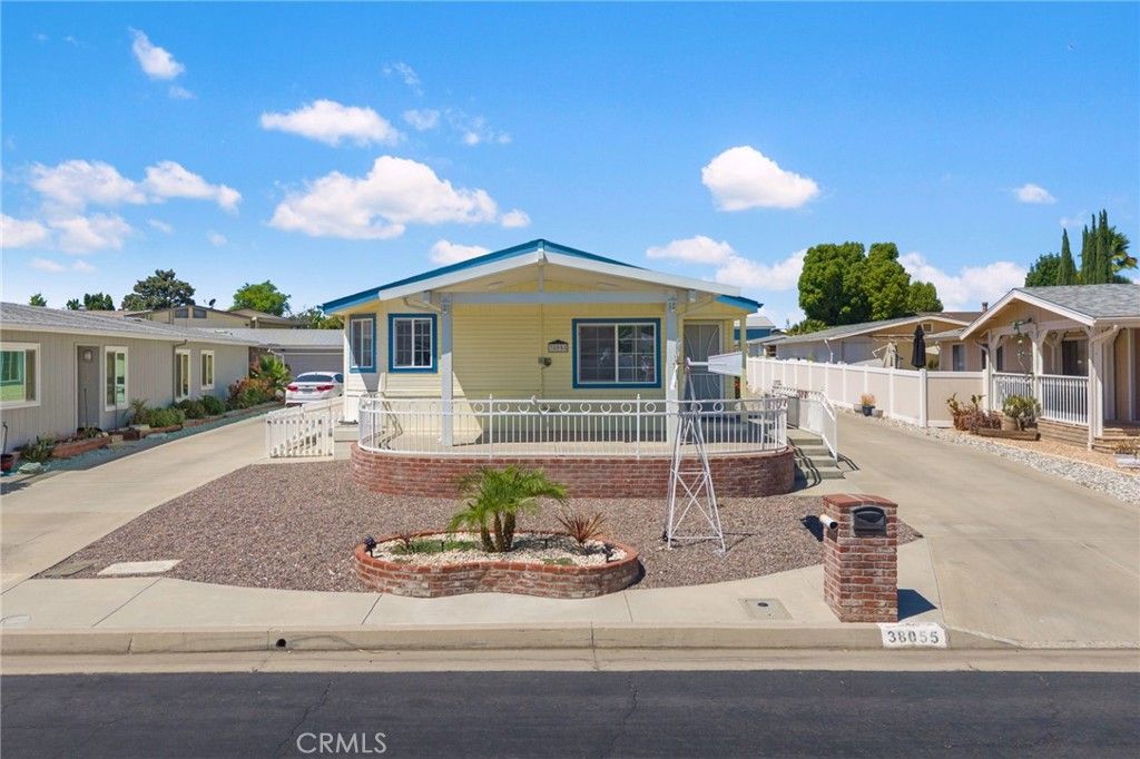 38055 Calle Amigable, Murrieta, CA 92563 — photo 5