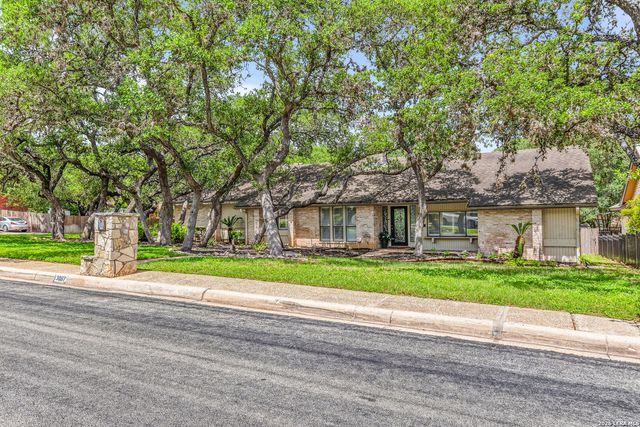 13067 N HUNTERS CIR, San Antonio, TX 78230