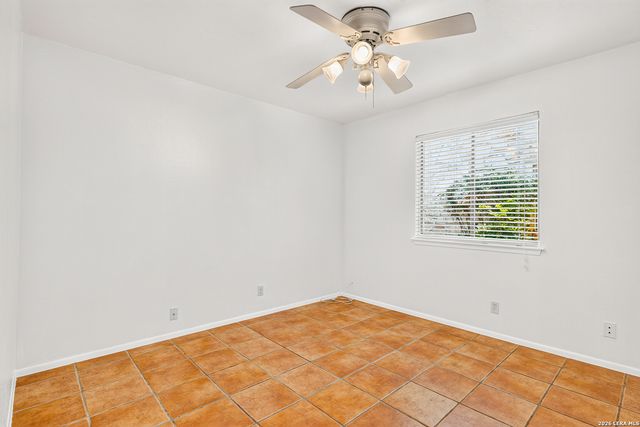 13067 N HUNTERS CIR, San Antonio, TX 78230