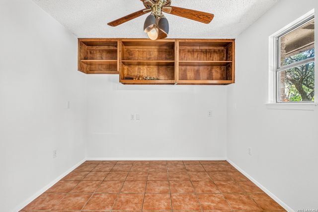 13067 N HUNTERS CIR, San Antonio, TX 78230