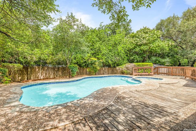 13067 N HUNTERS CIR, San Antonio, TX 78230