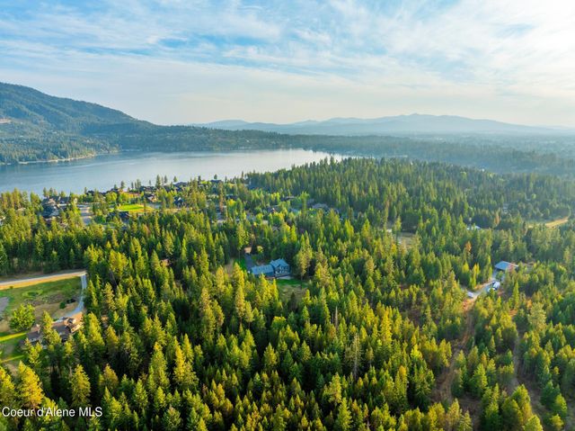 3825 E ENGLISH POINT RD, Hayden, ID 83835