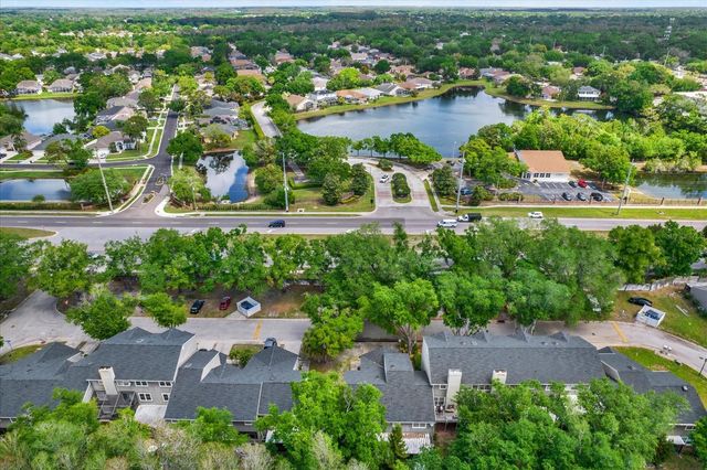 5844 RED CEDAR LANE, Tampa, FL 33625