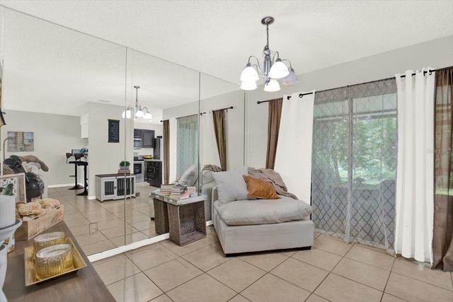 5844 RED CEDAR LANE, Tampa, FL 33625