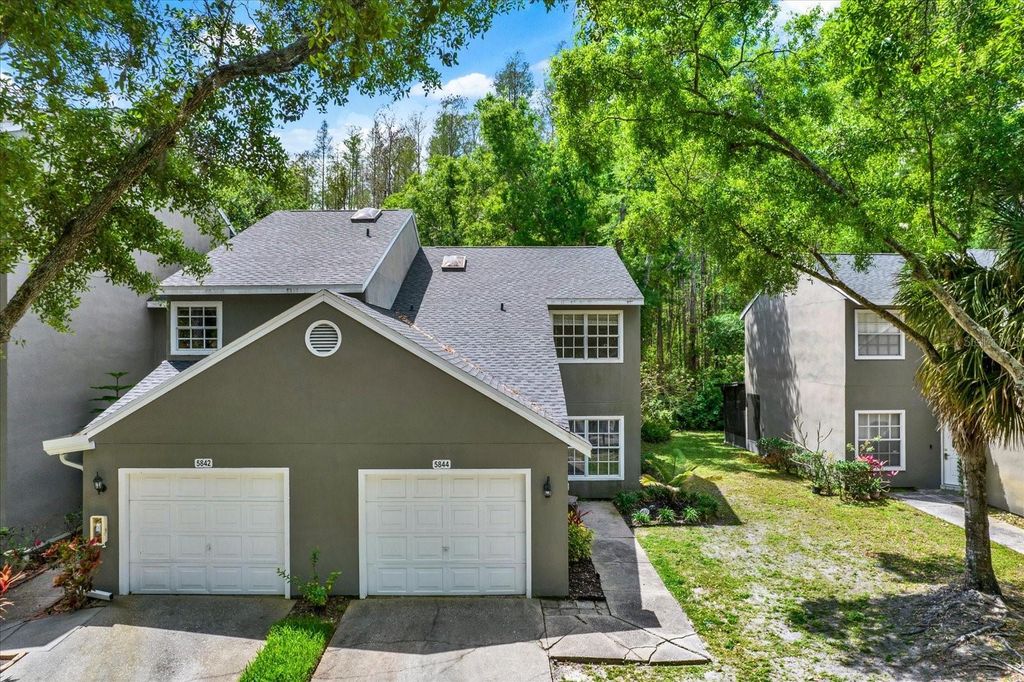 Image 19 of property listing at 5844 RED CEDAR LANE, Tampa, FL 33625