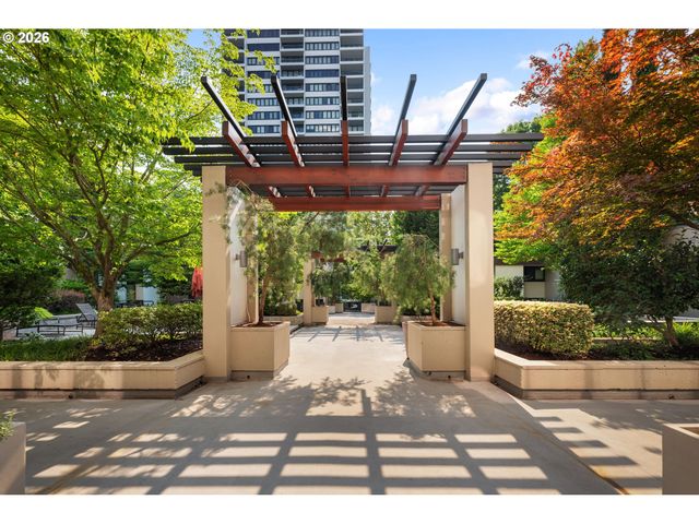 255 Sw HARRISON St 14B, Portland, OR 97201