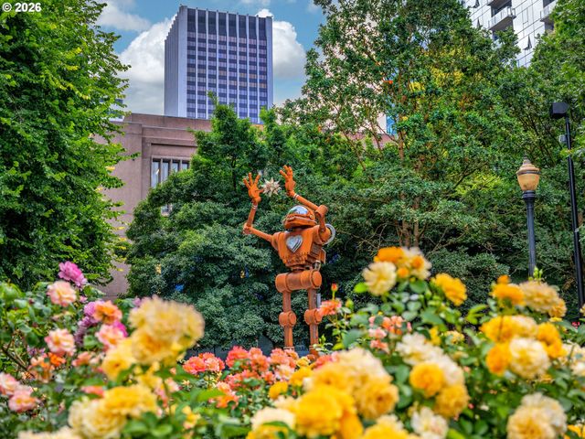 255 Sw HARRISON St 14B, Portland, OR 97201