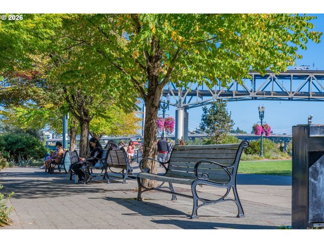 255 Sw HARRISON St 14B, Portland, OR 97201