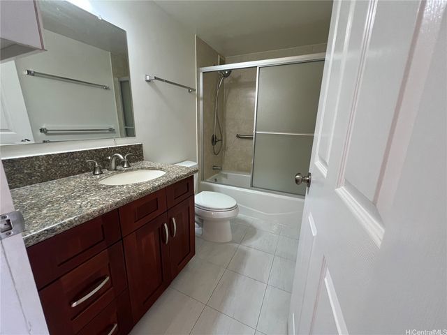 1452 Liholiho Street 205, Honolulu, HI 96822