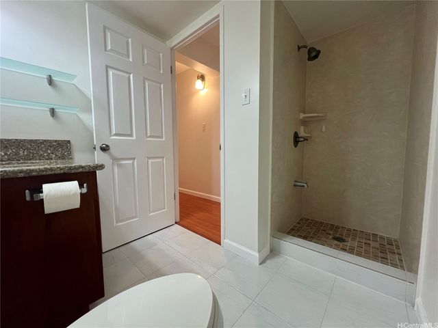 1452 Liholiho Street 205, Honolulu, HI 96822