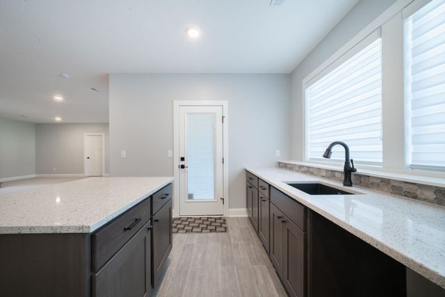 1604 N Shadow Rock Dr, Andover, KS 67002