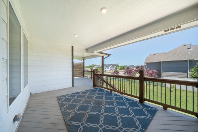 1604 N Shadow Rock Dr, Andover, KS 67002