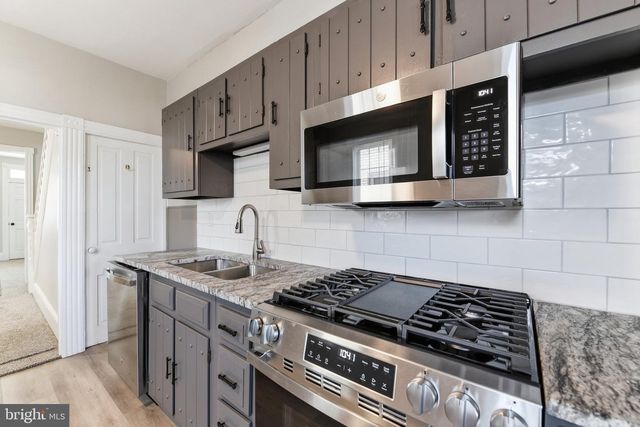 32 N WYOMISSING AVE, Reading, PA 19607