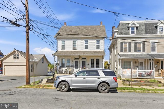 32 N WYOMISSING AVE, Reading, PA 19607