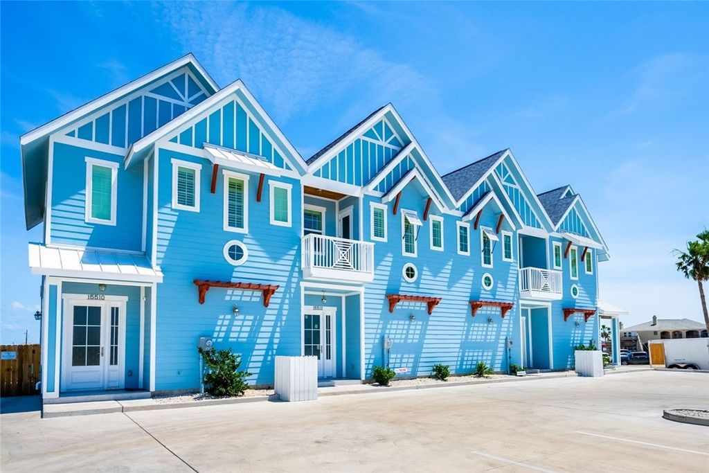 15514 Spyglass Dr, Corpus Christi, TX 78418