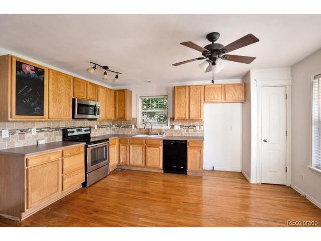 10712 Dayton Way, Commerce City, CO 80640