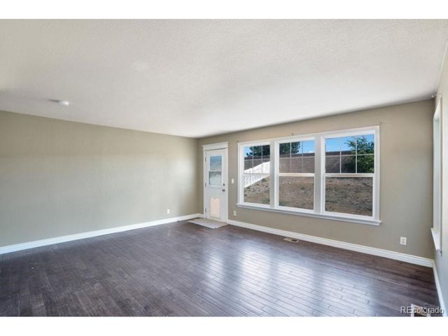 10712 Dayton Way, Commerce City, CO 80640