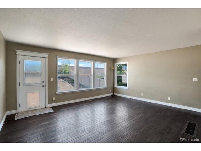 10712 Dayton Way, Commerce City, CO 80640