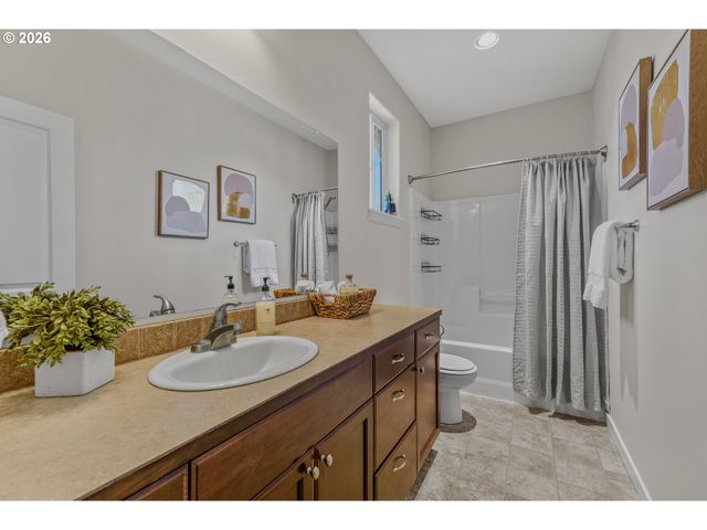 7602 Ne 61ST Way, Vancouver, WA 98662