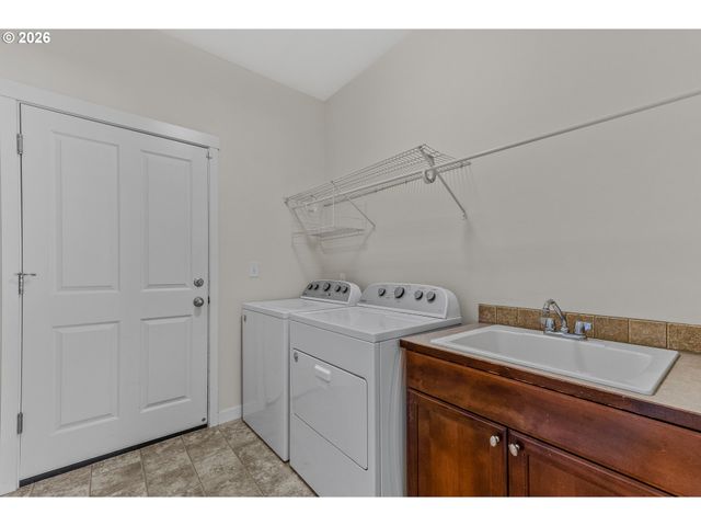 7602 Ne 61ST Way, Vancouver, WA 98662
