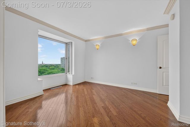1300 E Lafayette Street 912, Detroit, MI 48207