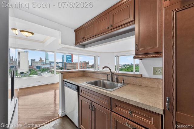 1300 E Lafayette Street 912, Detroit, MI 48207