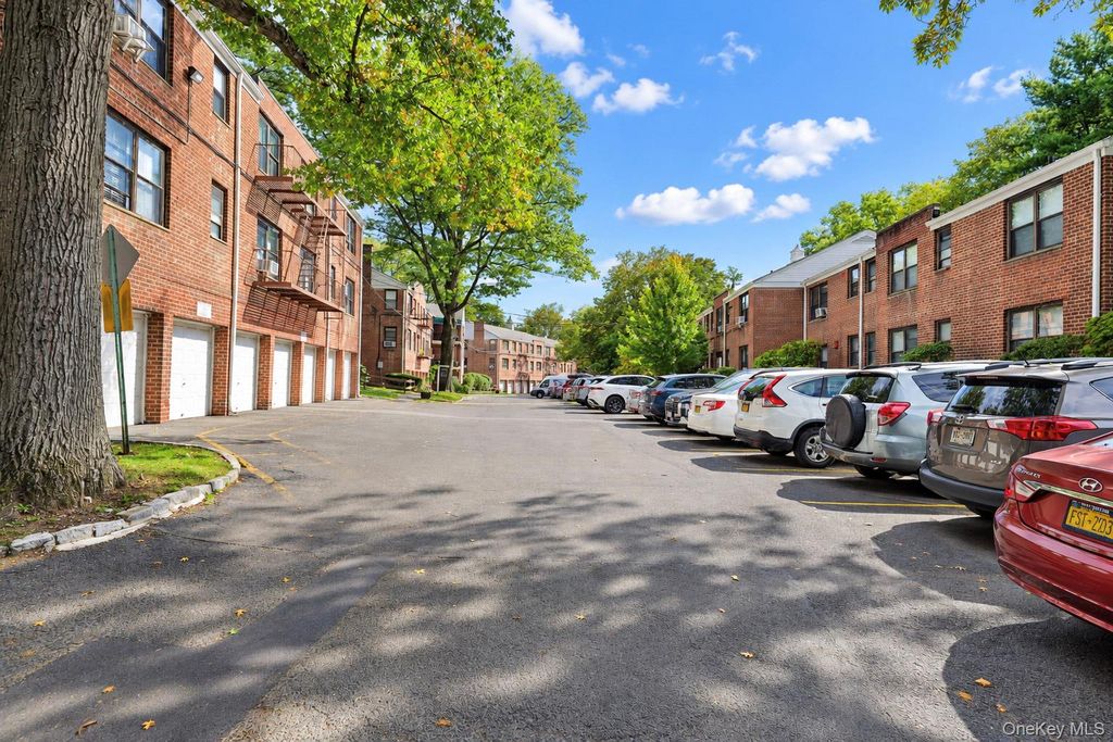 151 E Hartsdale Avenue 2B, Hartsdale, NY 10530 — photo 2