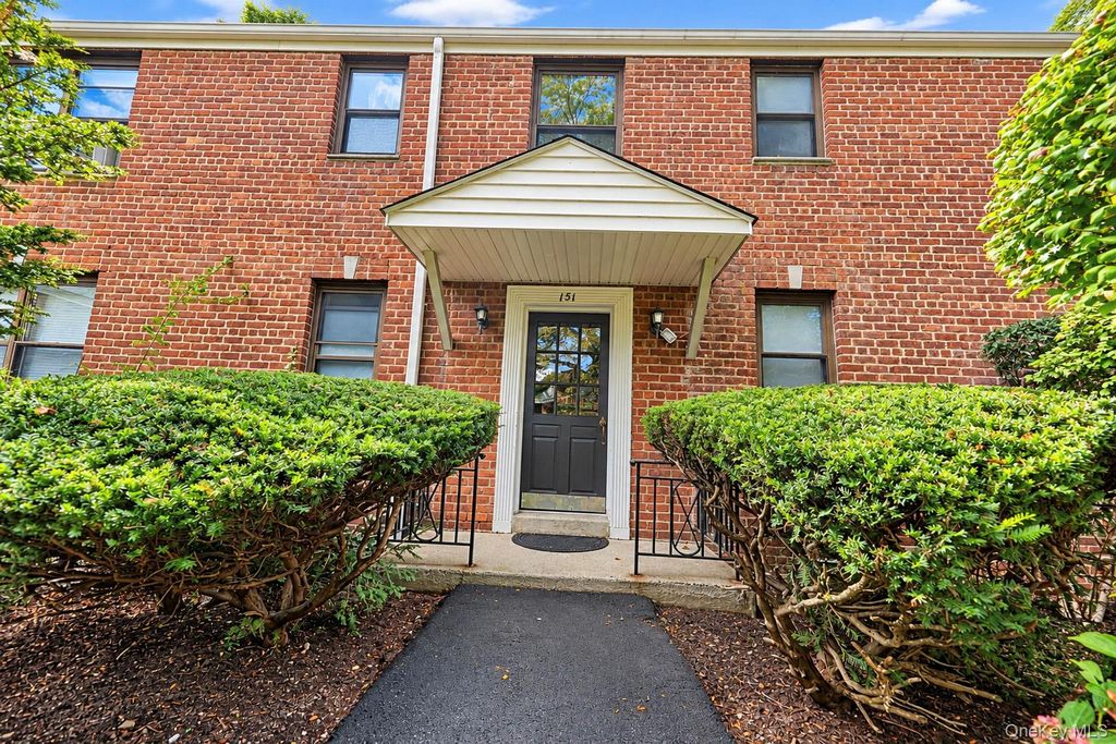 151 E Hartsdale Avenue 2B, Hartsdale, NY 10530 — photo 5