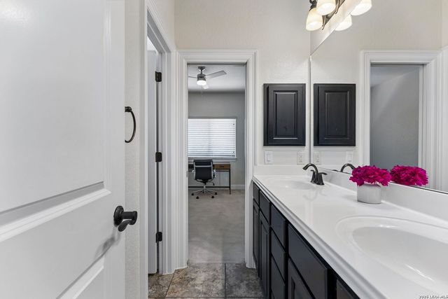 3127 SPIDER LILY, San Antonio, TX 78258