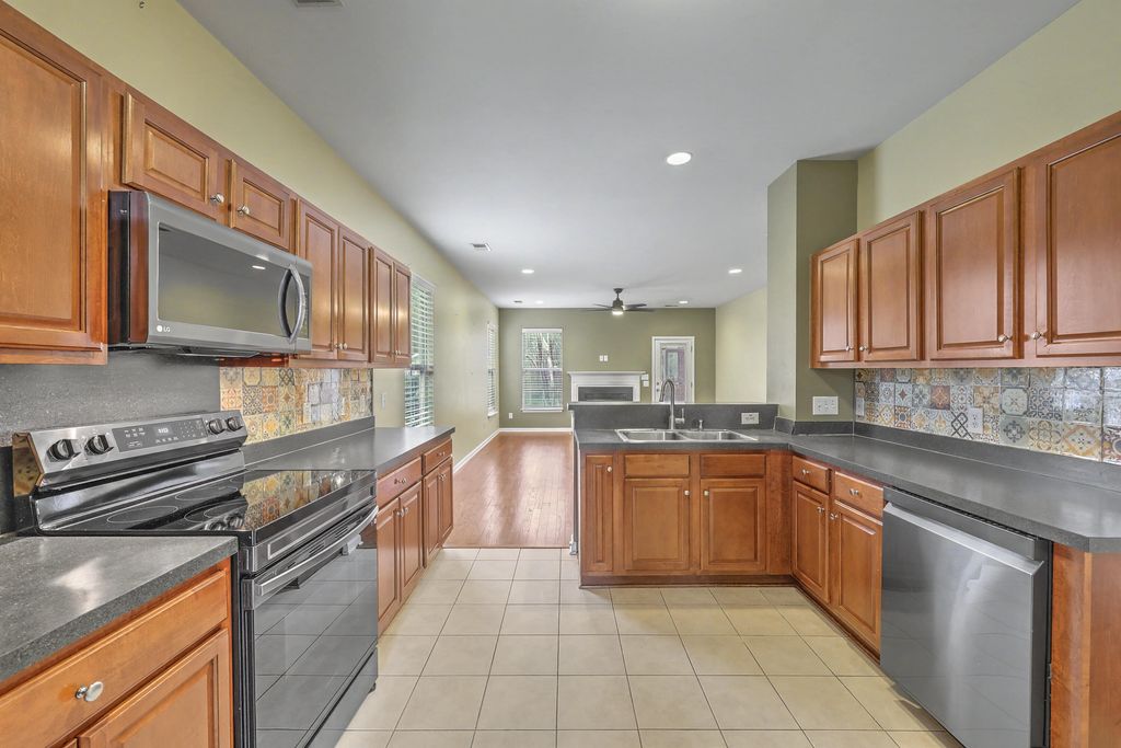 Image 14 of property listing at 132 Cypress View Road, Goose Creek, SC 29445