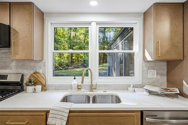 185 Linda Lane SE, Mableton, GA 30126