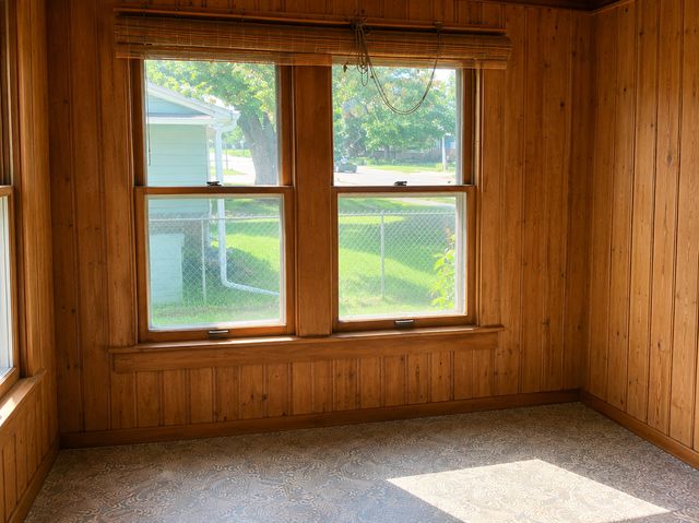 3313 9th Street, Rock Island, IL 61201