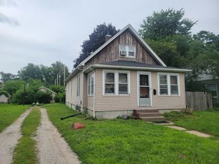 3313 9th Street, Rock Island, IL 61201