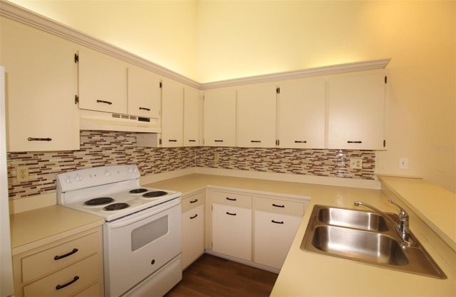 3400 CRYSTAL COURT W O, Palm Harbor, FL 34685