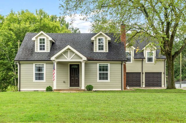 206 E St, Clarksville, TN 37042