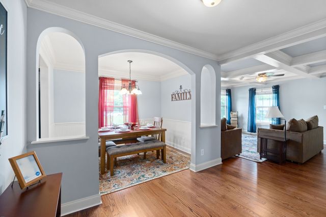 206 E St, Clarksville, TN 37042