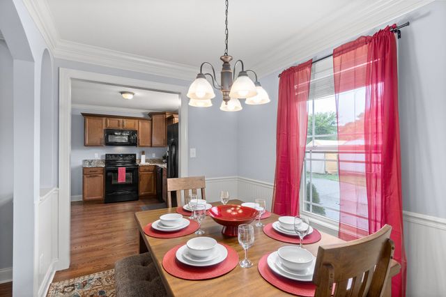 206 E St, Clarksville, TN 37042