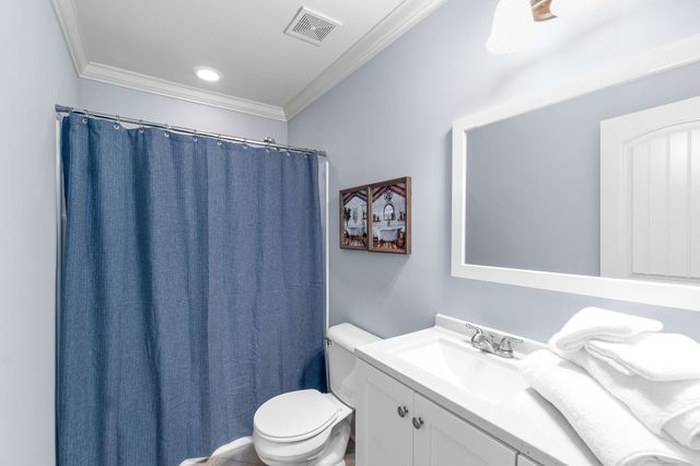 206 E St, Clarksville, TN 37042